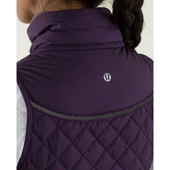 Lululemon Vest fluff off deep purple size small - Picture 7 of 7